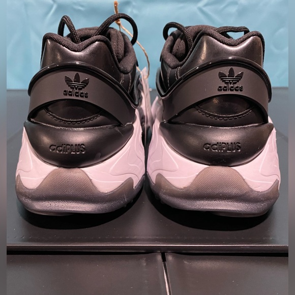 ADIDAS OZNOVA YOUTH SIZE 4.5 WOMENS 6.5 BLACK AND WHITE SOLD OUT COLOR @ ADIDAS - Picture 5 of 6